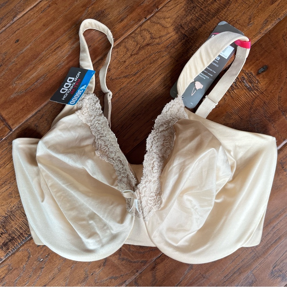 Maidenform Cream Underwire Bra with Full-Coverage